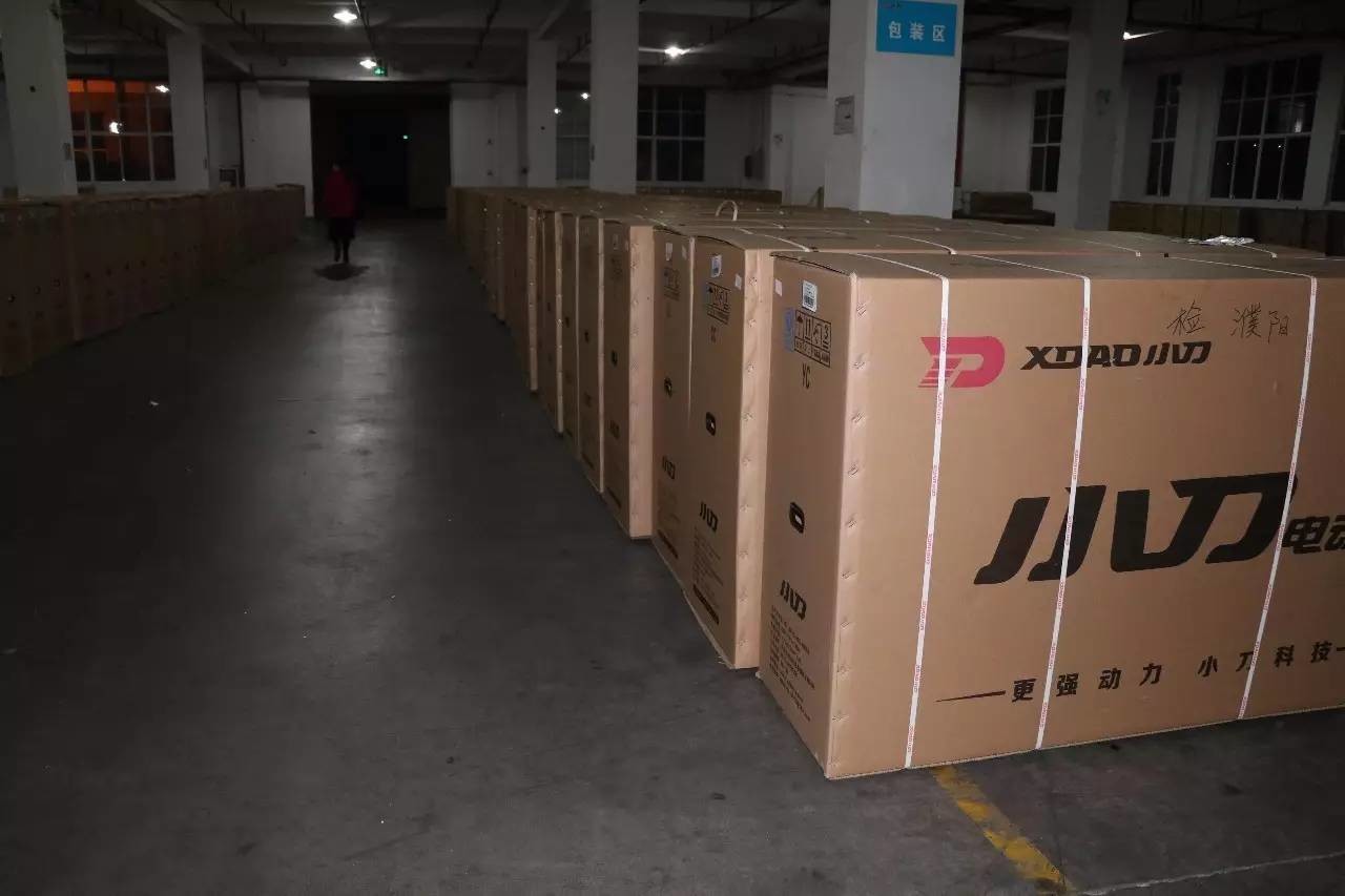 專(zhuān)業(yè)生產(chǎn)PVC護套、銅排、鋁排、新能源電池銅/鋁軟連接-人禾電子